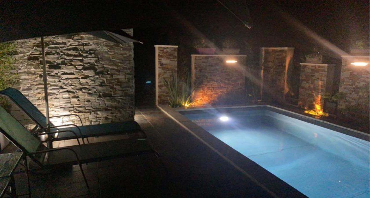 La suite de charme du Mas de la Fontaine de Jonquier avec SPA privatif Séguret Extérieur photo