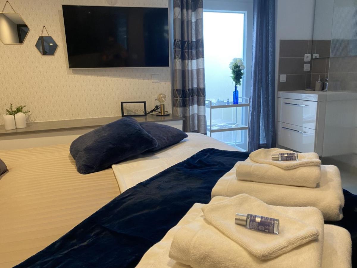 La suite de charme du Mas de la Fontaine de Jonquier avec SPA privatif Séguret Extérieur photo