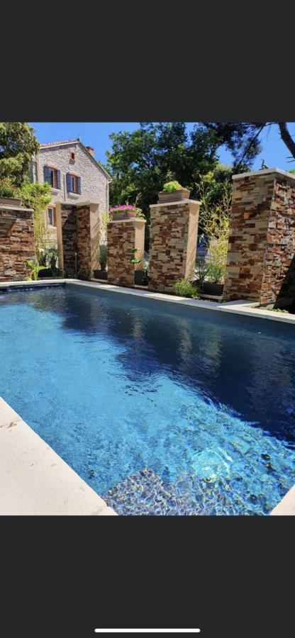 La suite de charme du Mas de la Fontaine de Jonquier avec SPA privatif Séguret Extérieur photo