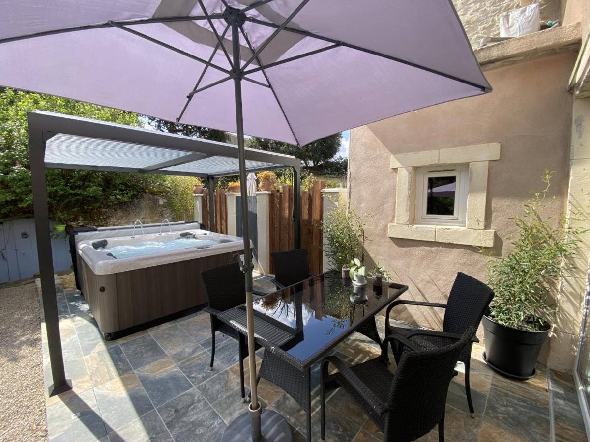 La suite de charme du Mas de la Fontaine de Jonquier avec SPA privatif Séguret Extérieur photo