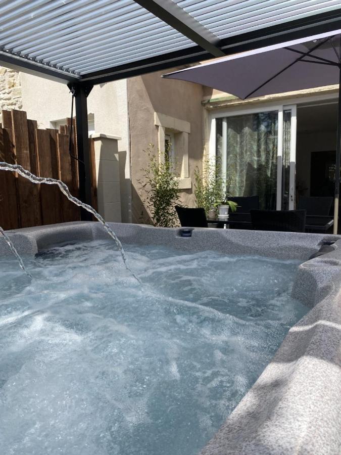 La suite de charme du Mas de la Fontaine de Jonquier avec SPA privatif Séguret Extérieur photo